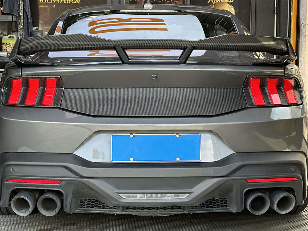 For Mustang S650 GT Dark horse Ecoboost Rear Spoiler HP Spoiler with Gurney Flap Real Carbon Fiber