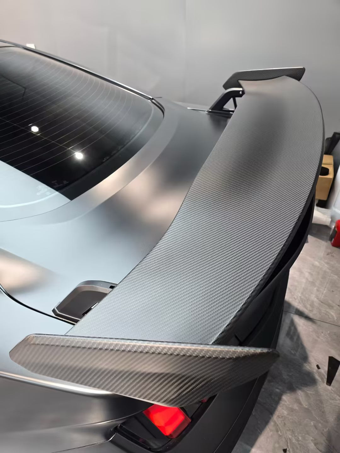 Dry Carbon Fiber Add-on Style Tailgate Spoiler for Ford Mustang S550 S650 Dark Horse GT 2015-Up Rear Trunk Spoiler