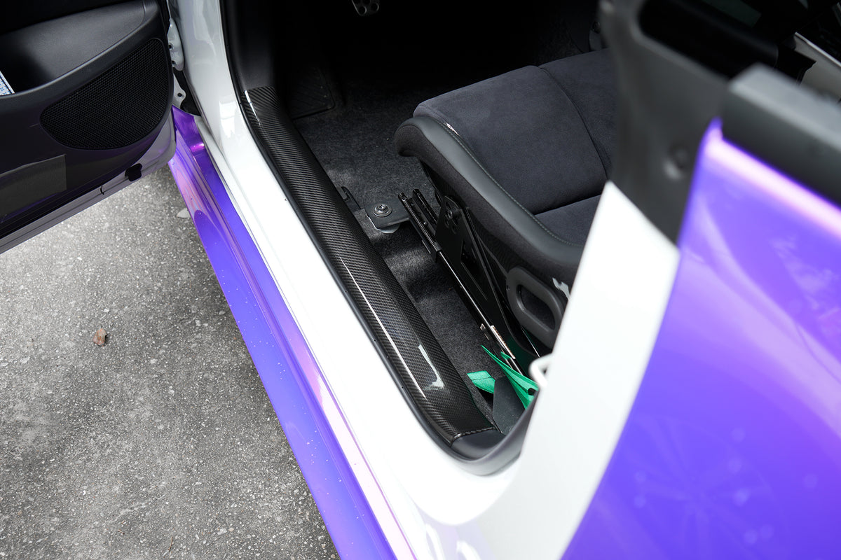 Dry Carbon Fiber Interior Door Sill Cover Trim for Toyota GR Yaris 2025 2026+ Door Edge Guards